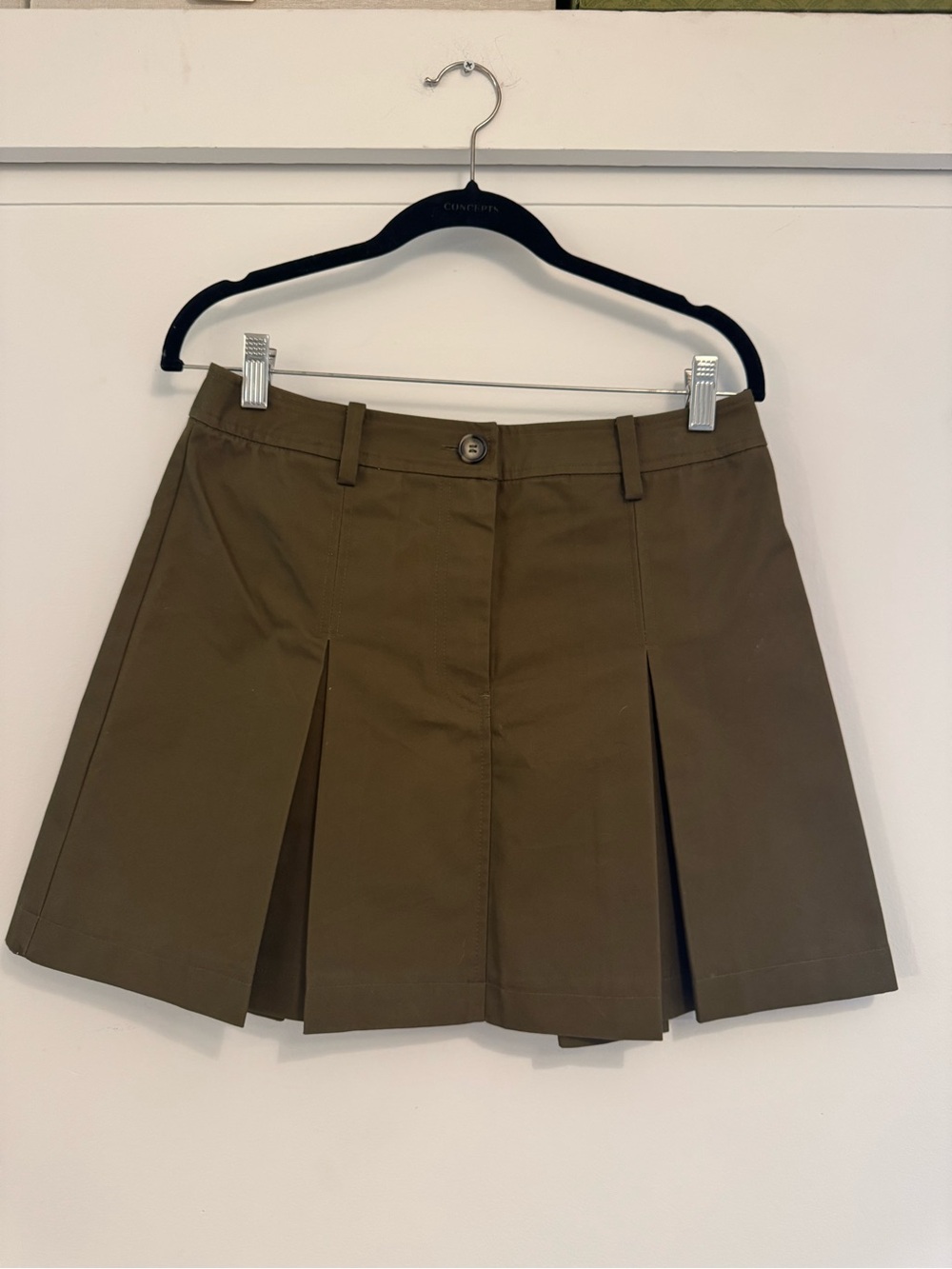 H&M dark olive pleated mini skirt
